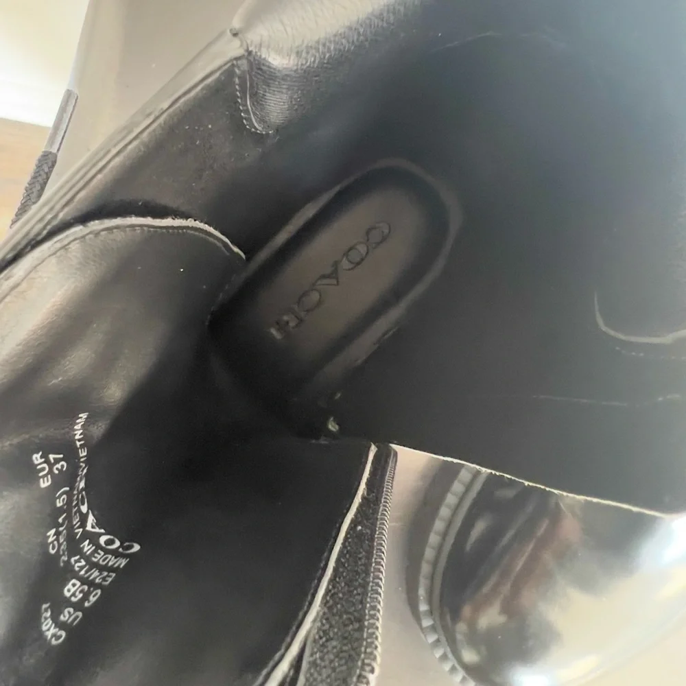 COACH Leighton Black High Shine Leather Ankle Boots size 6.5 NWOT - Picture 5 of 16